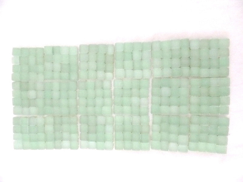 BORDÜRE Glasmosaik hell Grün matt Glas Borde 18 x Quadrate 5 mm