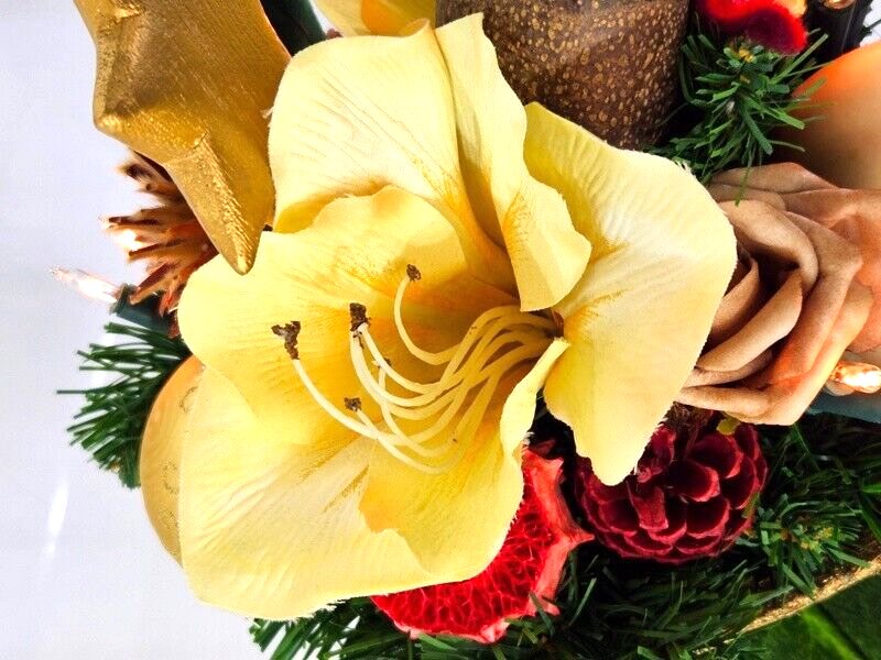 Weihnachtsstrauß Amaryllis creme rot künstlich Lichterkette Sterne Kugeln 8056
