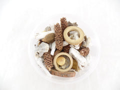 Natur Deko Sortiment Mix 250 g Zapfen Baum / Holzscheiben Äste Bambusringe Igel