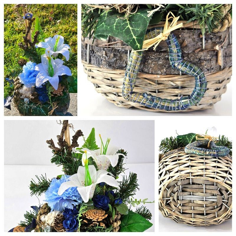 Casa-Poador Grabschmuck Grabgesteck Blau Weiß Lilien Zapfen Kunstblumen Tanne