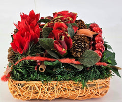 Casa-Poador Weihnachtsgesteck künstliche Accessoires Zapfen Tanne Kugeln Rosen