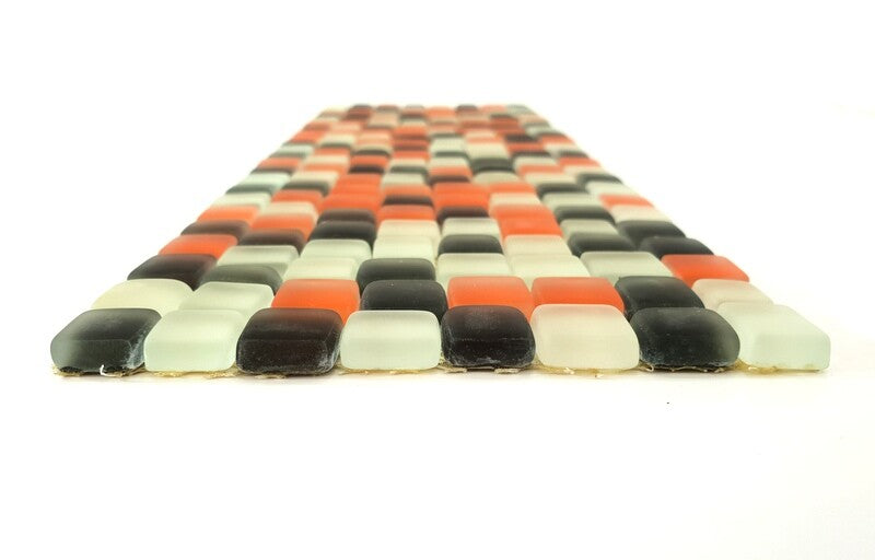 BORDÜRE Glasmosaik Mix Orange Schwarz Weiß milchig matt Borde 1 Streifen unregel