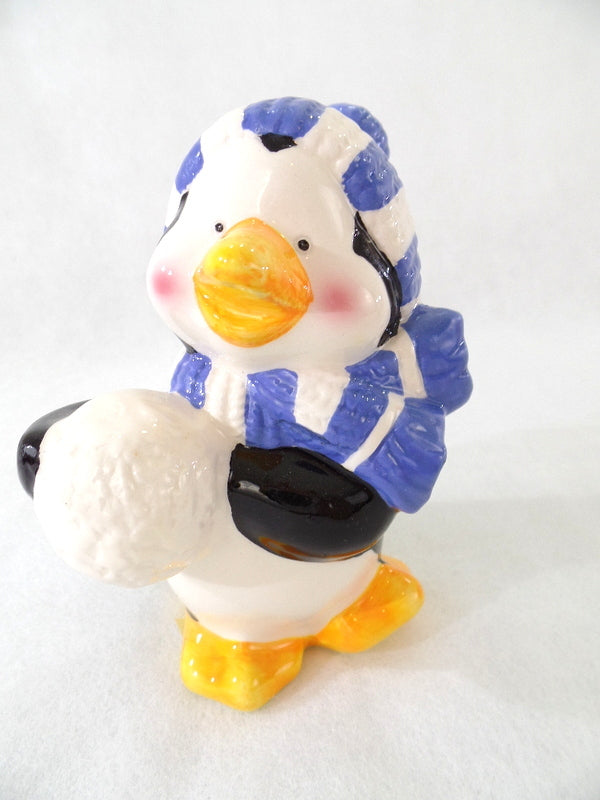 Dekofiguren Set 4 Pinguine Keramik Ton 12 cm Schal Mütze Schneball