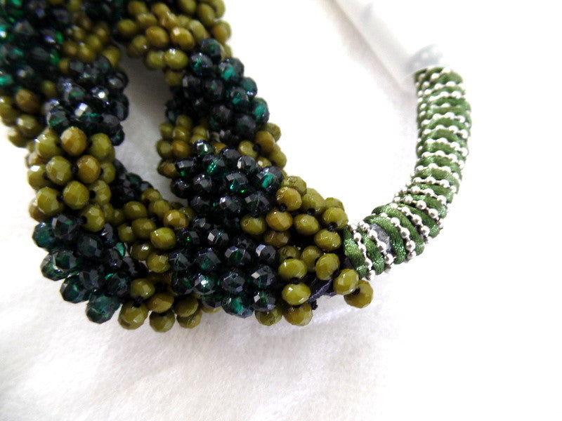 Fashion Jewelry Grün Olivgrün Armband Modeschmuck Magnetverschlus PerlenKnoten