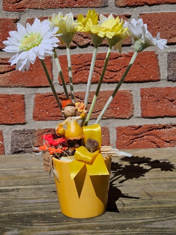 Topfblume Gerbera Gelb Weiß Kunstblumen Keramikgefäß rund Figur Blätter Geschenk