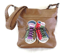 Mahel Schultertasche Braun Turnschuhmotiv Sneaker Umhängetasche Tasche
