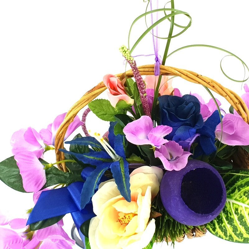 Hängekorb Gesteck Seide Lila Blau Kunstblumen Blauregen Rosen Fenster Dekoration