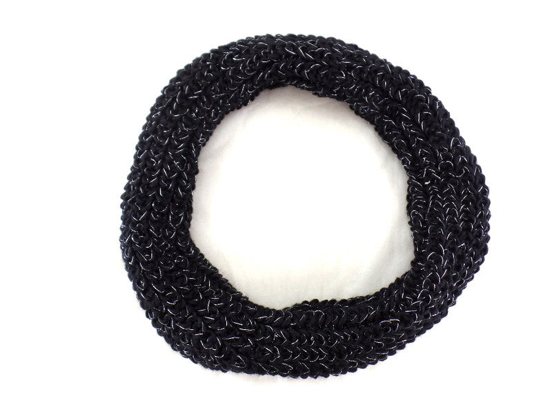 Schal Rundschal Schwarz Loop Wickelschal silberfarbige Fäden gestrickt dick Top