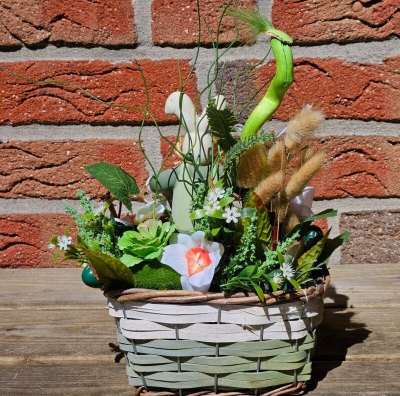 Casa-Poador Ostergesteck Weiß Grün Kunstblumen OsterglockenEier Keramikhase Deko