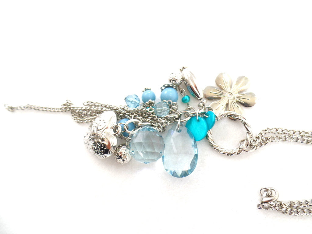 Halskette Schmuck - Art Perlen Blau / Türkis mit Herz / Blume Anhänger Schmuck