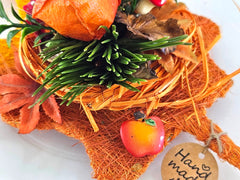 Casa-Poador Gesteck Sisalblatt Ahornblatt Physalis Rose Orange Rot Igel Apfel Pilz Holzblätter Herbst
